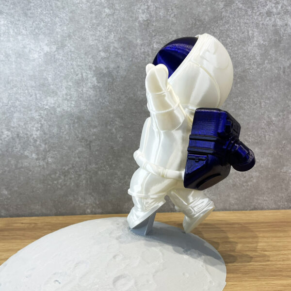 Astronauta na lua - Decoração para estante ou mesa - Image 11
