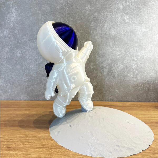 Astronauta na lua - Decoração para estante ou mesa - Image 5