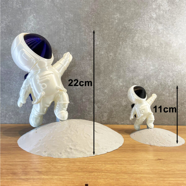 Astronauta na lua - Decoração para estante ou mesa - Image 8