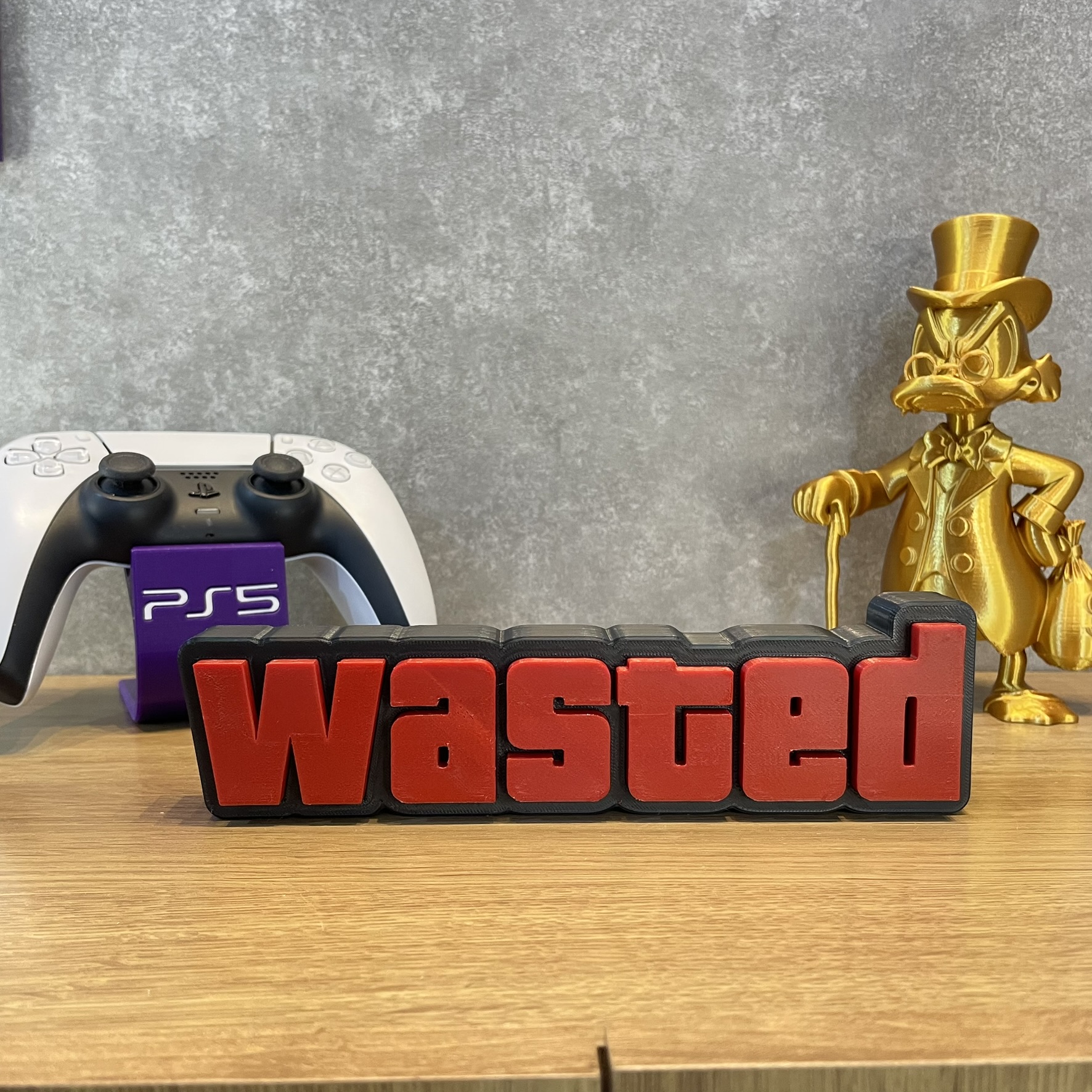 Placa Decorativa WASTED Gamer – Decoração de Bancada GTA