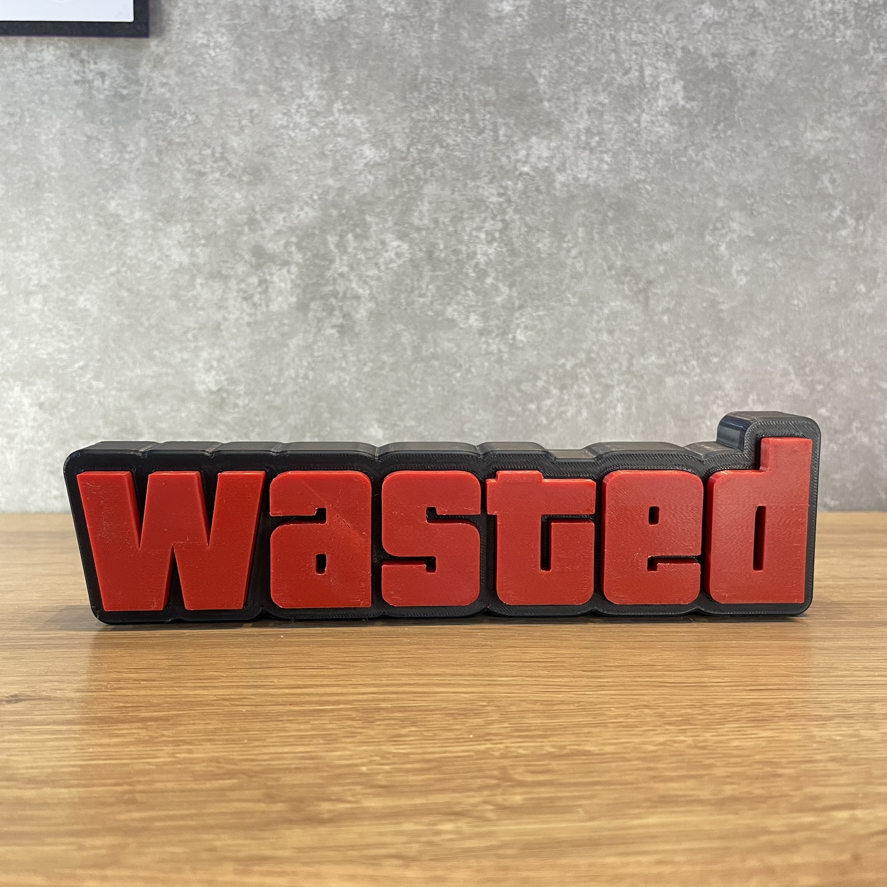 Placa Decorativa WASTED Gamer – Decoração de Bancada GTA - Imagem 2